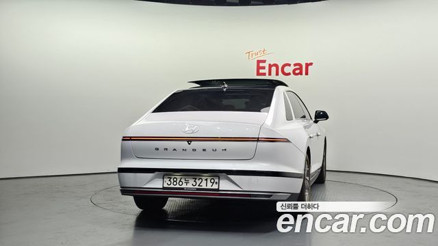 Hyundai Grandeur (GN7) 3.5 LPG 2WD Premium 2023 — фото 4