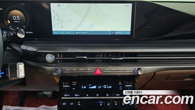 Hyundai Grandeur (GN7) 3.5 LPG 2WD Premium 2023 — фото 15