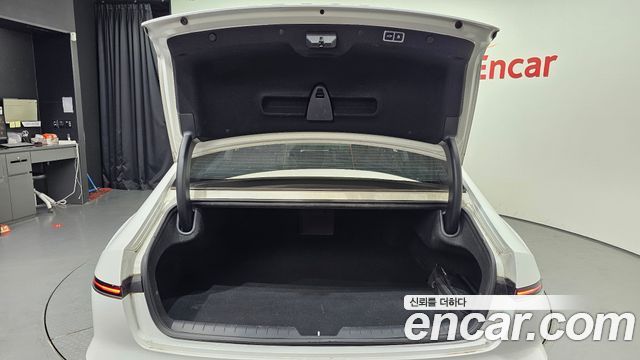 Hyundai Grandeur (GN7) 3.5 LPG 2WD Premium 2023 — фото 20