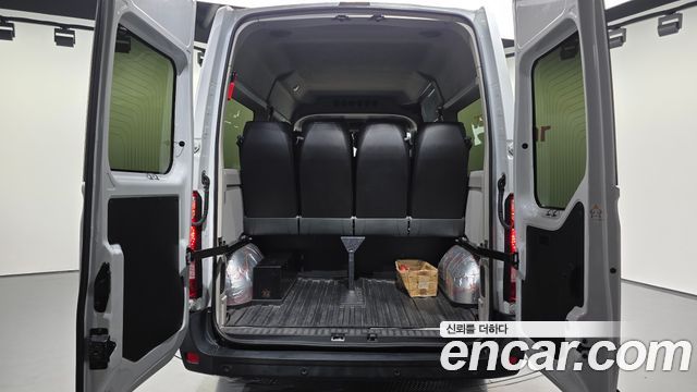 Renault Korea Master 2.3 13-Seater 2021 — фото 29