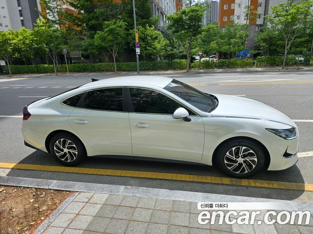 Hyundai Sonata Hybrid (DN8) Modern 2022 — фото 4