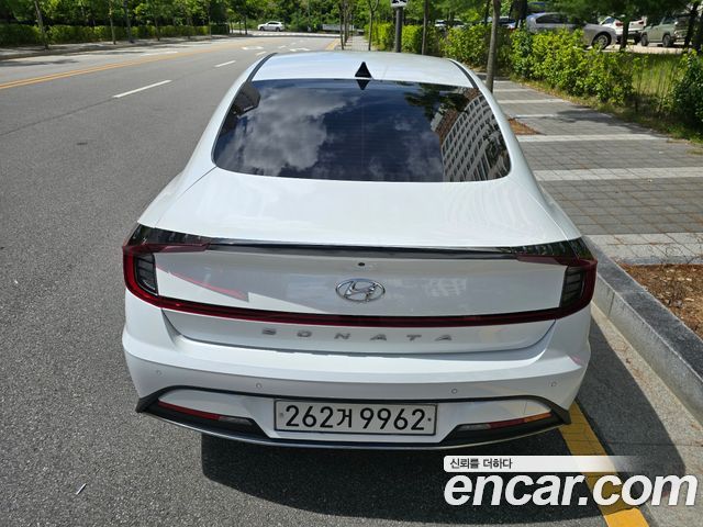 Hyundai Sonata Hybrid (DN8) Modern 2022 — фото 8