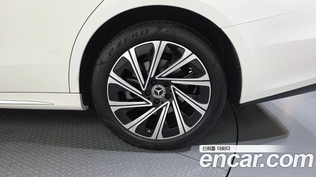 Mercedes-Benz E-Class (W214) E300 4MATIC Exclusive 2024 — фото 27