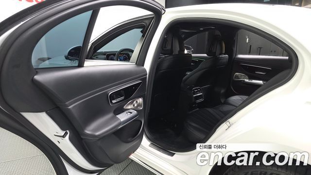 Mercedes-Benz E-Class (W214) E300 4MATIC Exclusive 2024 — фото 32