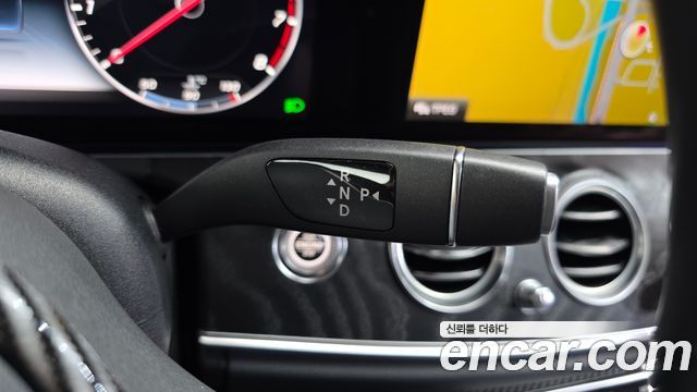 Mercedes-Benz E-Class (W213) E300 4MATIC Avnatgarde 2019 — фото 9