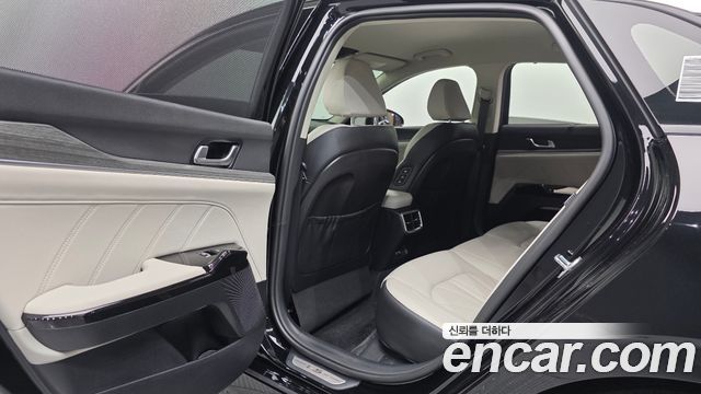 Kia K5 (III) 2.0 Signature 2025 — фото 16