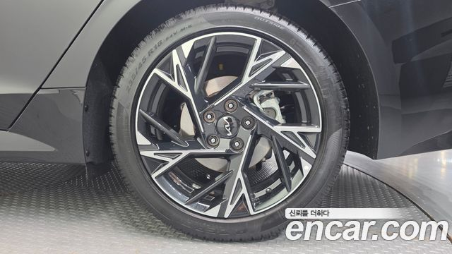 Kia K5 (III) 2.0 Signature 2025 — фото 21