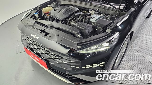 Kia K8 2.5 Gasoline 2WD Noblesse 2022 — фото 6