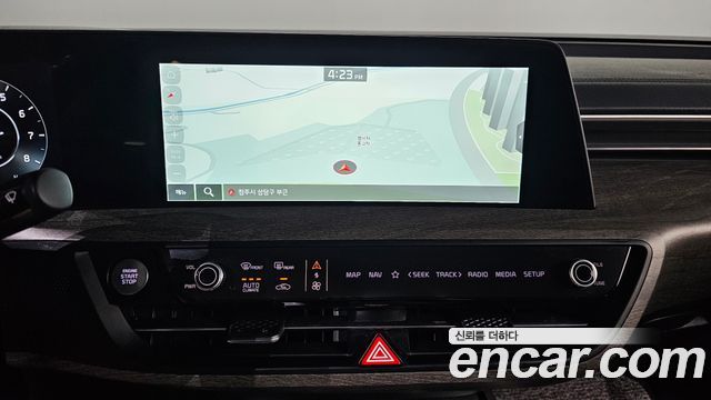 Kia K8 2.5 Gasoline 2WD Noblesse 2022 — фото 16
