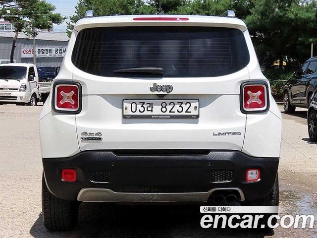 Jeep Renegade 2.0 Diesel Limited AWD 2017 — фото 4
