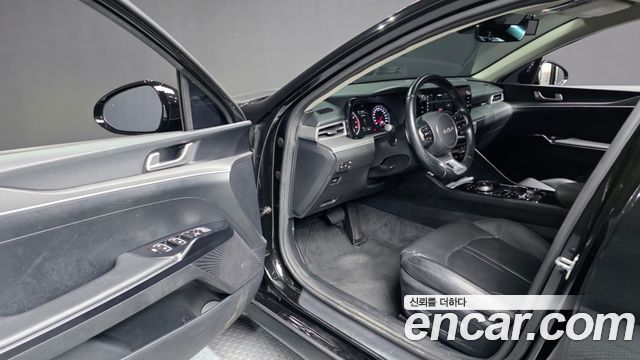 Kia K5 (III) 2.0 Prestige 2023 — фото 10