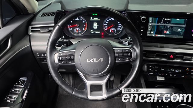 Kia K5 (III) 2.0 Prestige 2023 — фото 13