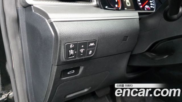 Kia K5 (III) 2.0 Prestige 2023 — фото 17