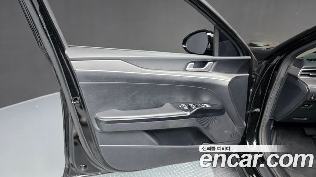 Kia K5 (III) 2.0 Prestige 2023 — фото 24