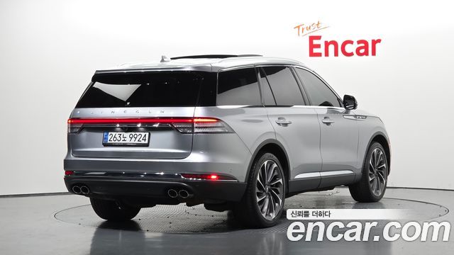 Lincoln Aviator (II) 3.0 Reserve  AWD 2020 — фото 2