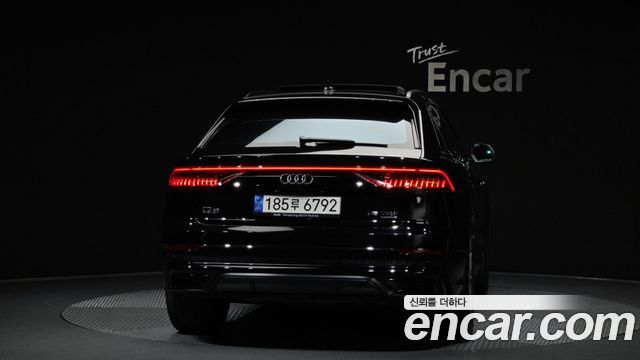Audi Q8 (4M) 55 TFSI Quattro Premium 2022 — фото 4