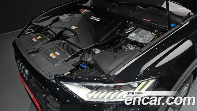 Audi Q8 (4M) 55 TFSI Quattro Premium 2022 — фото 6