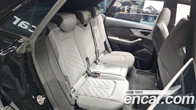 Audi Q8 (4M) 55 TFSI Quattro Premium 2022 — фото 11