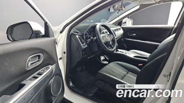 Honda HR-V 1.8 2016 — фото 10