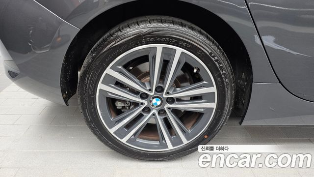 BMW 1 Series (F40) 120i Advantage 2021 — фото 5