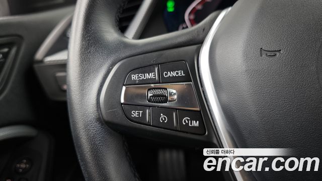 BMW 1 Series (F40) 120i Advantage 2021 — фото 36