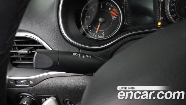 Jeep Cherokee (KL) 2.4 Longitude High AWD 2019 — фото 27