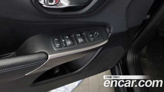 Jeep Cherokee (KL) 2.4 Longitude High AWD 2019 — фото 30