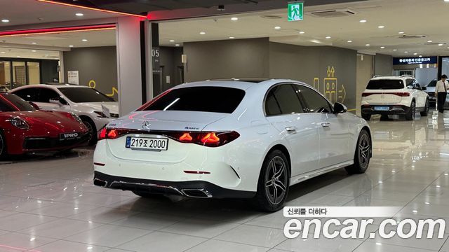 Mercedes-Benz E-Class (W214) E300 4MATIC AMG Line 2025 — фото 3
