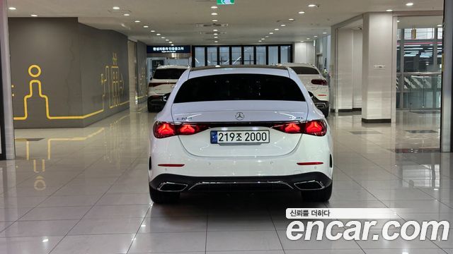 Mercedes-Benz E-Class (W214) E300 4MATIC AMG Line 2025 — фото 4