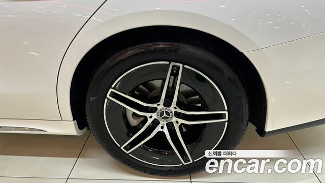Mercedes-Benz E-Class (W214) E300 4MATIC AMG Line 2025 — фото 5