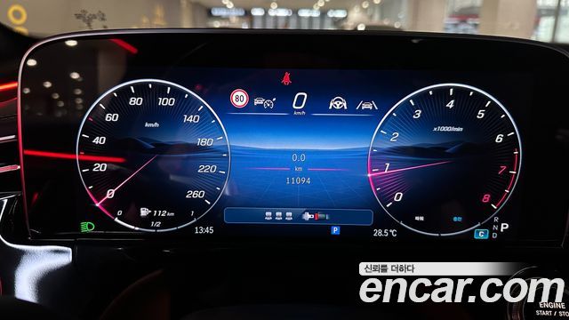 Mercedes-Benz E-Class (W214) E300 4MATIC AMG Line 2025 — фото 8