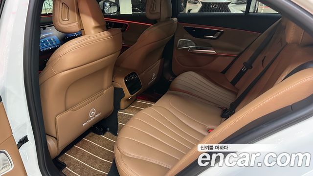 Mercedes-Benz E-Class (W214) E300 4MATIC AMG Line 2025 — фото 21