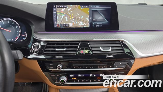 BMW 5 Series (G30) 530i M Sport Package 2018 — фото 17