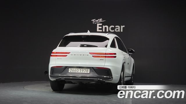 Genesis GV70 2.5T Gasoline AWD 2025 — фото 4