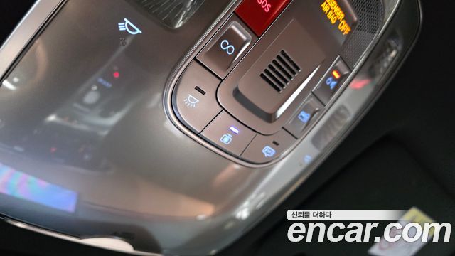Genesis GV70 2.5T Gasoline AWD 2025 — фото 16
