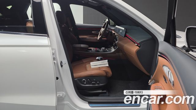 Genesis GV70 2.5T Gasoline AWD 2025 — фото 26