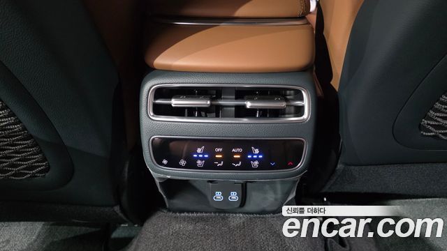 Genesis GV70 2.5T Gasoline AWD 2025 — фото 34