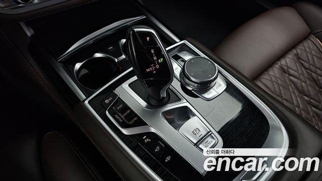 BMW 7 Series (G11) 730Ld xDrive M Sport 2021 — фото 9