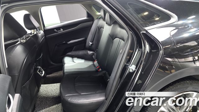 Kia K5 (III) 2.0 Prestige 2022 — фото 16