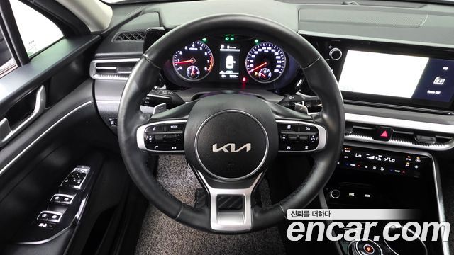 Kia K5 (III) 2.0 Prestige 2022 — фото 18