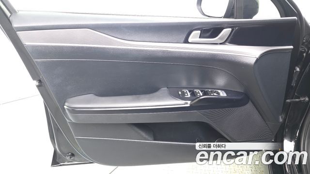 Kia K5 (III) 2.0 Prestige 2022 — фото 30