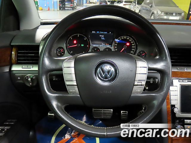 Volkswagen Phaeton V6 3.0 TDI VW611 2013 — фото 18