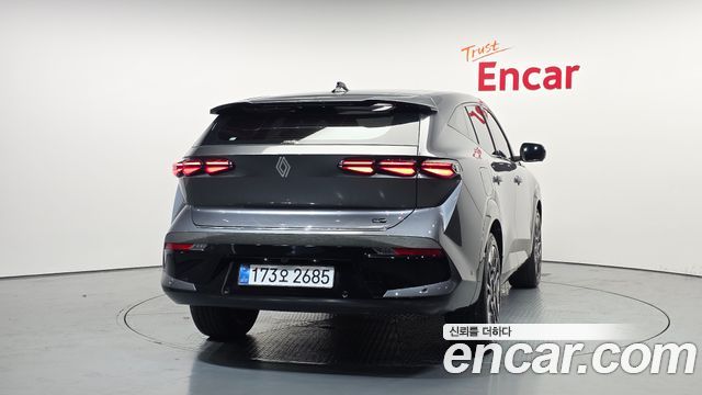 Renault Korea Filante 1.5 E-Tech Iconic 2WD 2027 — фото 4