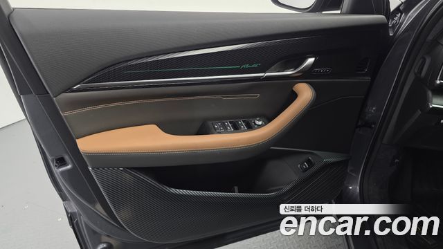 Renault Korea Filante 1.5 E-Tech Iconic 2WD 2027 — фото 24
