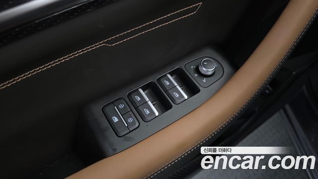 Renault Korea Filante 1.5 E-Tech Iconic 2WD 2027 — фото 27