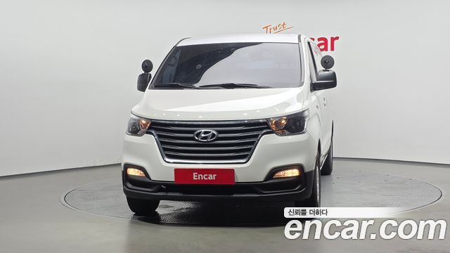 Hyundai Grand Starex Van 3-Seater Style 2021 — фото 3