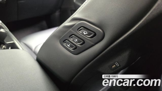 Kia EV6 Long Range Air 2023 — фото 27