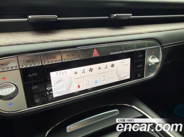 Genesis G90 (RS4) Gasoline 3.5 Turbo AWD 2022 — фото 16
