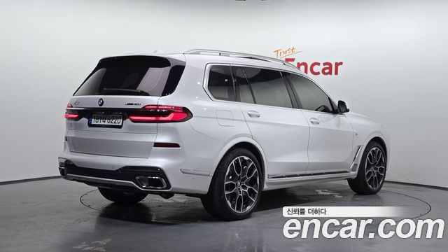 BMW X7 (G07) xDrive 40i M Sport 7STR 2025 — фото 2
