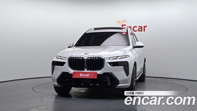 BMW X7 (G07) xDrive 40i M Sport 7STR 2025 — фото 3